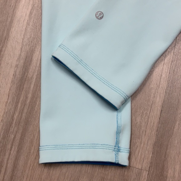 EUC Lululemon Wunder Under Leggings *Reversible - Picture 5 of 6